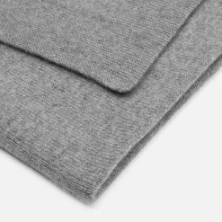 Cashmere blanket