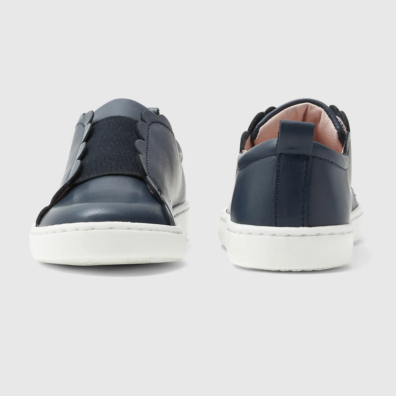 Girl comfort sneakers