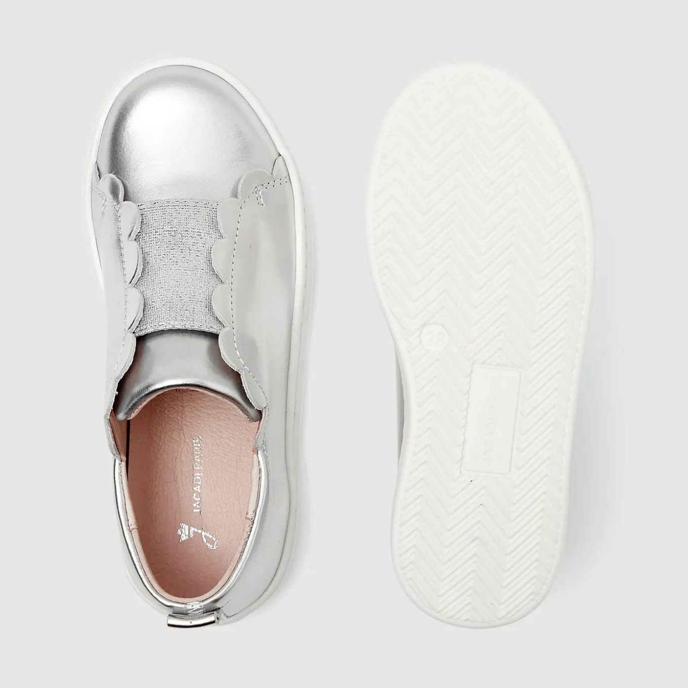 Girl comfort tennis shoes