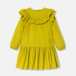 Girl dress in velvet milleraies