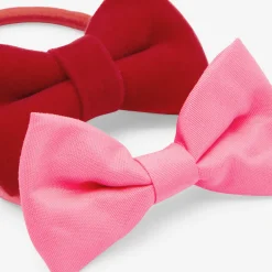 Girl pair of elastic bands