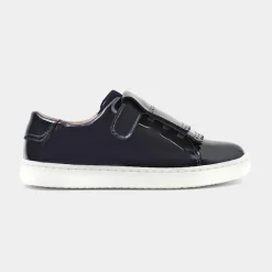Girl tennis shoes with removable tongue