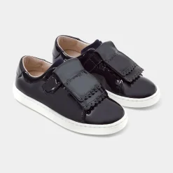 Girl tennis shoes with removable tongue